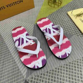 Picture of LV Slippers _SKU530978809592034